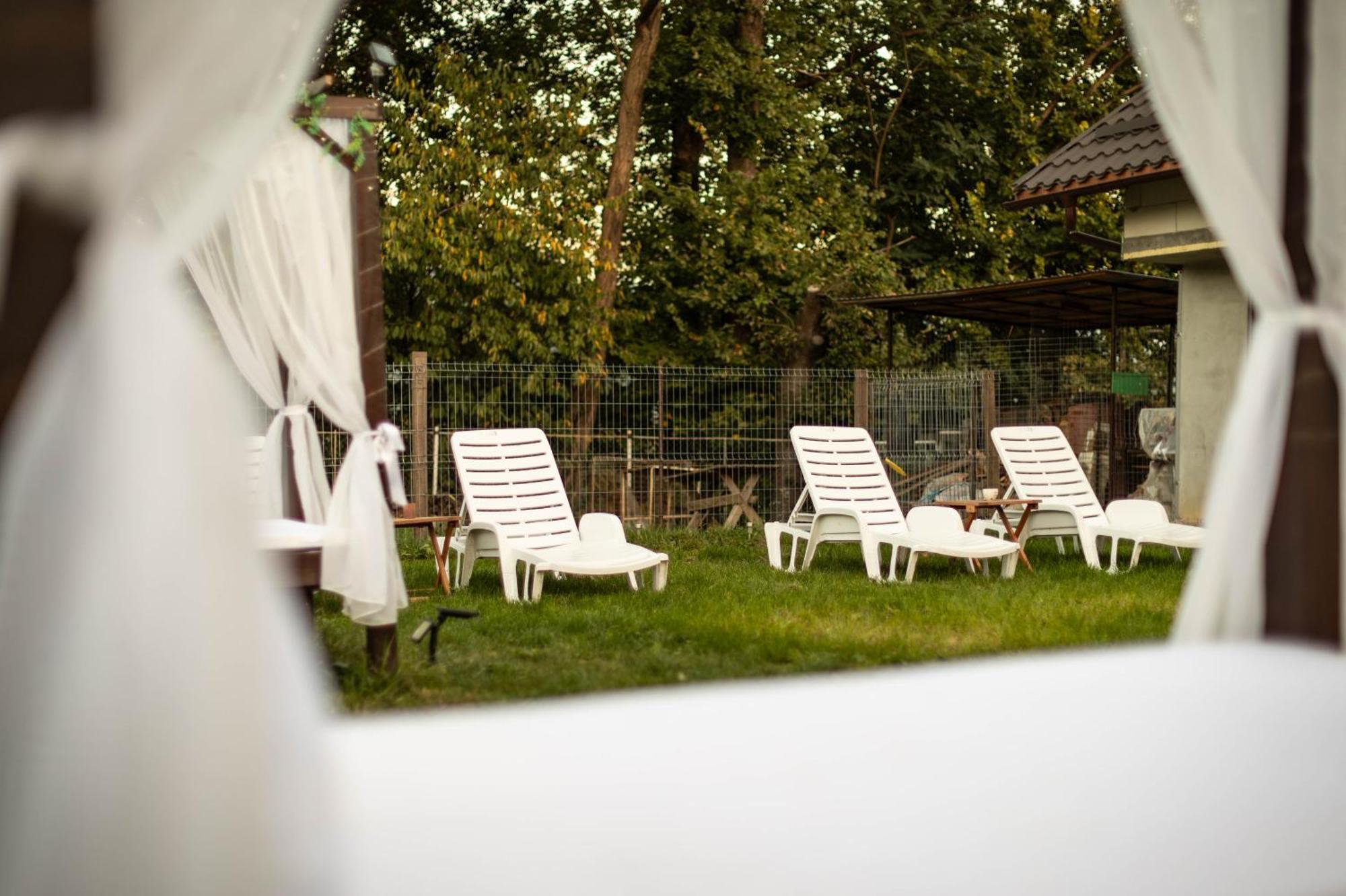 Happy Home Calimanesti Exterior photo